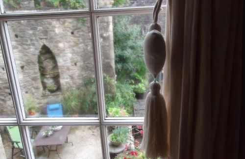 Manor House Annex - Sleeps up to 6 People - Photo 29