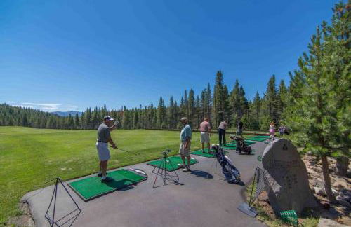 3BR Tahoe Donner Cabin with HOA Perks like Pools Hot-Tub Minutes to Trails Lake Golf - Foto 67