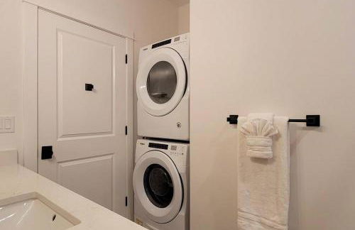 Painted Cliffs-Hot Tub, Amazing Views Between Zion and Bryce - Foto 17