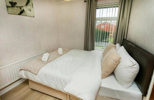 Woodhouse Stays for Contractor and Family Stay, Free Parking, Fast WiFi - Foto 75