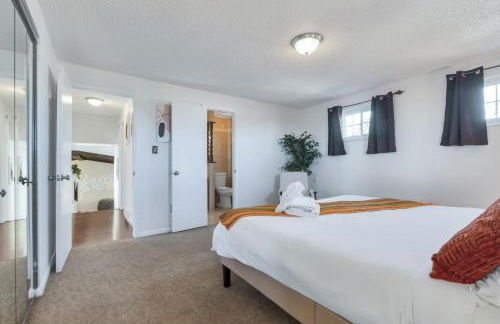 6BD Near DT - BBQ Grill, Games & Football Fun - Photo 51