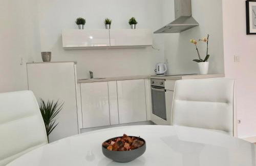 Ocean Apartment - Photo 7
