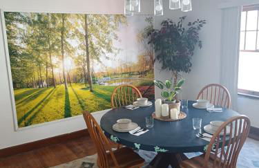 Family Friendly Upper Flat Minutes from Downtown, LCA & Ford Field - Foto 5