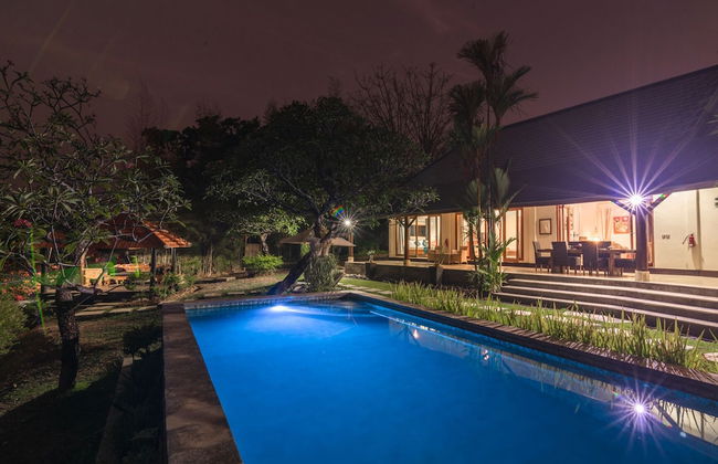 Villa Lotus Kayuputih - Foto 46