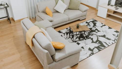 Ribeirinha Guesthouse - Photo 2