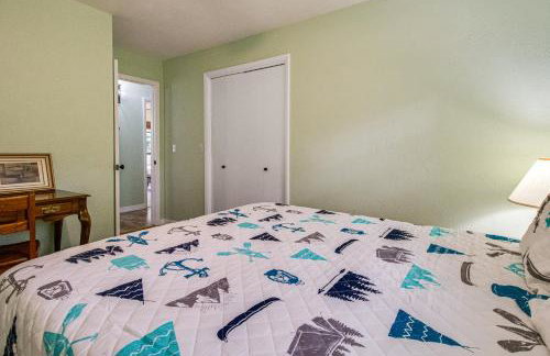 Cotter Home with Deck about 1 Mi to Big Spring Park! - Foto 20