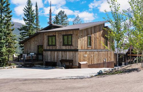 Snowghost Den-Luxury Ski In Ski Out Home Sleeps 9 with 3 Bedrooms 2 and a half Bathrooms and Private Hot Tub - Foto 26