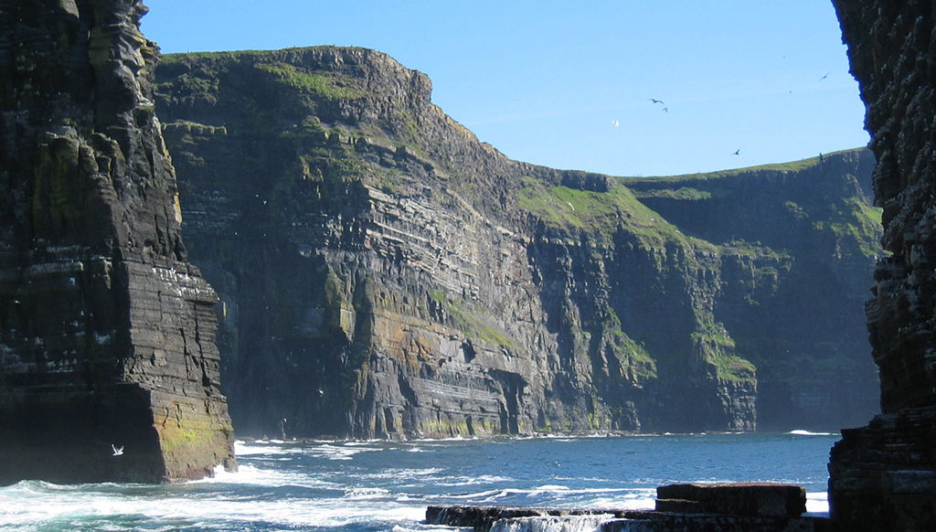 Los Acantilados de Moher, Burren y Bahía de Galway - Foto 1