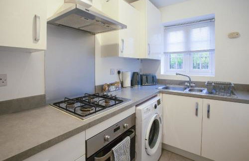 Cosy 2-bed home - For Company contractor and Leisure stays - NEC, Airport, HS2, Contractors, Resort World - Foto 14