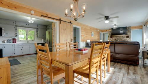 Lakefront Home in Hartford Hot Tub, Kayaks and Dock - Foto 3