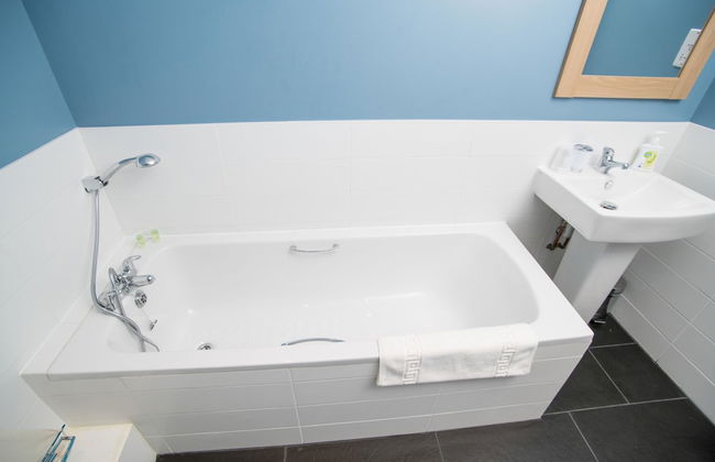 Stoneleigh Village - Photo 54