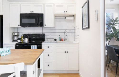 Modern Guest Studio in Portlands Vibrant Boise District - Photo 7