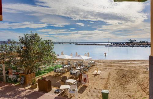 Apartamento 3 dormitorios con vistas al mar en Torrevieja - Foto 27