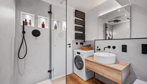 EDLER WOHNRAUM Modernes Vorstadtstudio mit Emma-Bett, Garten & Kaffeevollautomat - Foto 3, Shower