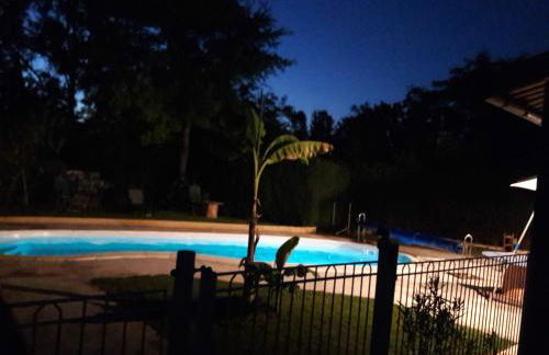 Chez Celine et Philippe appartement dans propriété de charme avec piscine - Foto 20