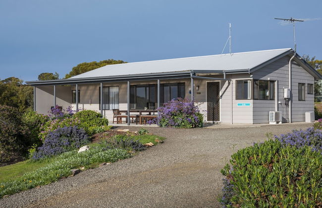 Emu Bay Holiday Homes - Photo 1