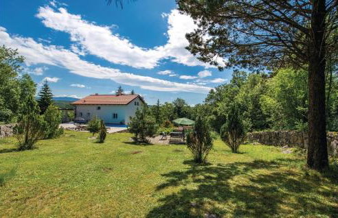 4 Bedroom Gorgeous Home In Jurdani - Photo 16