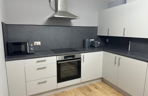 3 Bedroom Apartment City Centre - Photo 14