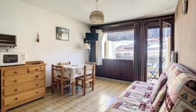 STUDIO 4 PERSONNES PIED DES PISTES AU RDC AVEC TERRASSE - Foto 5