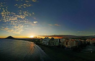 La Casa de Playa - piscina y jacuzzi a 50m del mar - Foto 75