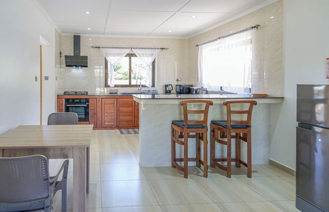 Yvon's Tropical Villa - Foto 24