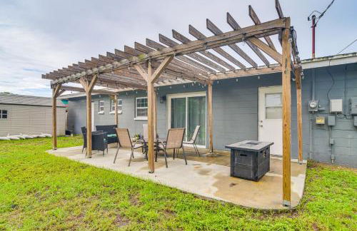 6 Mi to Beaches! Seminole Home with Furnished Patio - Foto 3