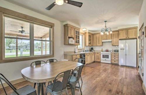 Idyllic Gem Screened Porch, half Mi to River! - Foto 1