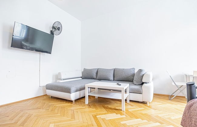 Cozy Room Near U6 Dresdner Subway Line - Foto 1