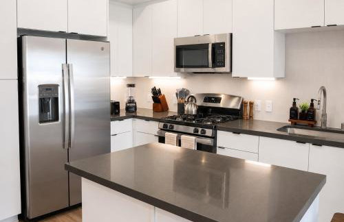 Urban Chic Home 10 Min from Disneyland With Pool & GYM - Foto 49