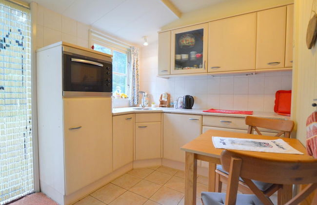 Cosy Holiday Home in Maarheeze With Verandah - Foto 14