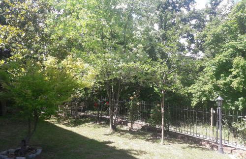 A fine 2 bedroom stone house in Emila - Photo 44