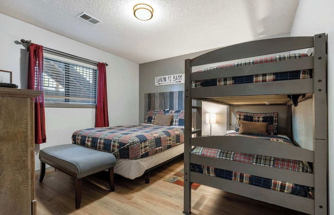 Black Bear Lodge - 1 Mile From Silver Dollar City - Photo 3