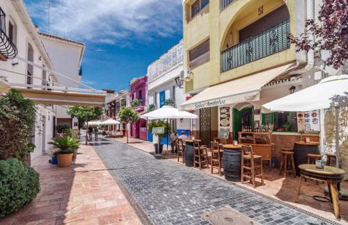 Impressive apartment with 3 bedrooms metres from the beach - Photo 2