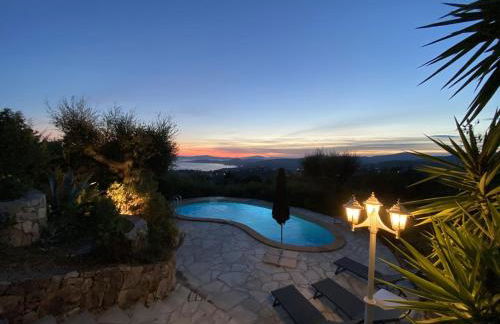 Charmante Villa mit Pool und Panorama-Meerblick in den Golf von Saint-Tropez - Villa Montmajour - Foto 2
