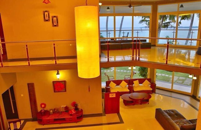 BLUSALZ MANOR Waters Edge Kochi - Foto 14