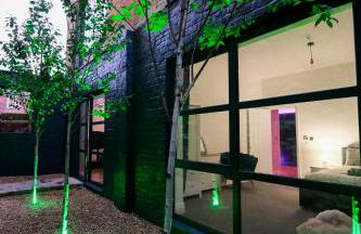 The Eden Warehouse - Pink Apartment (sleeps 4) - Foto 1