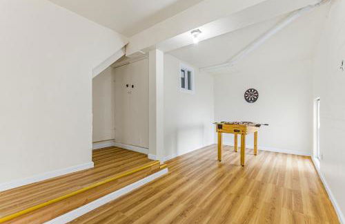 3 Bedroom 2 Bathroom House, Walkable to BART, Free Parking, Views - Foto 22