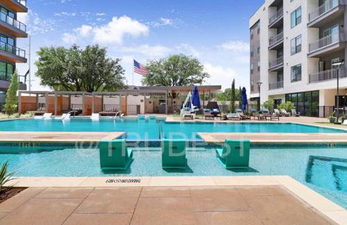 1BR Alongside Q2 and Domain With Pool, Gym and Free Parking - Foto 21