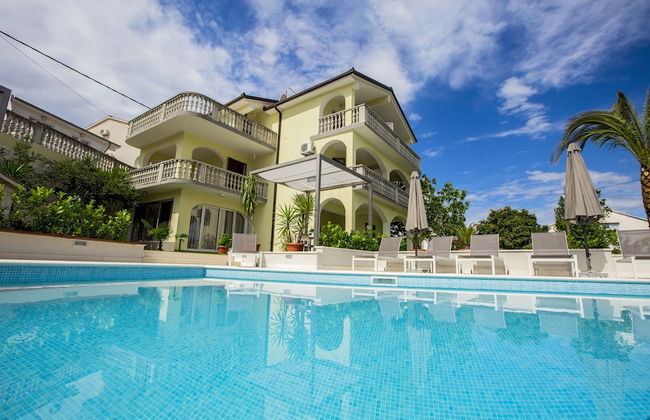 Apartments Bago - Photo 1