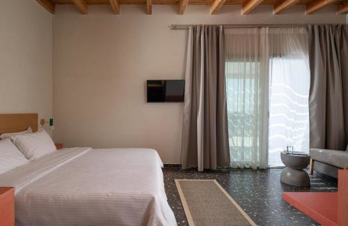 FOS Luxury Suites - Photo 54