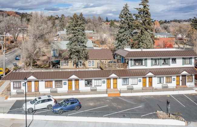 1BD Suitenear Old Colorado City & Hiking!dogs Welcome! - Photo 25