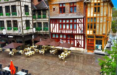 Coeur du centre ville, haut prestation avec Parking - Photo 12