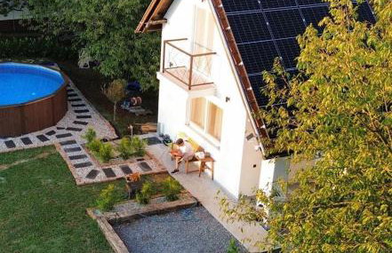 Tri Tresnje & Three Cherries - Foto 1