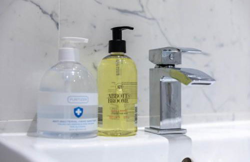 Stunning 2 Bed Merchant City Apartment with Residents Parking (Bell 2) - Foto 23