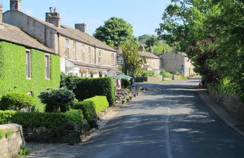 Corner House - Photo 21