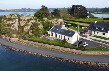 Reposant, Calme, Vue Mer imprenable à 2 m de l'eau, Petit Port Typique Breton - Foto 10