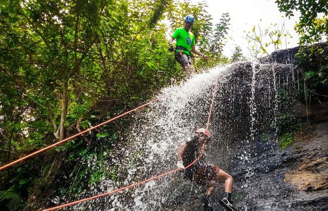 Discesa in corda doppia alla spiaggia di Calhetas - Foto 5