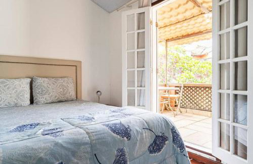 Car in the garage and everything on foot. - Photo 42