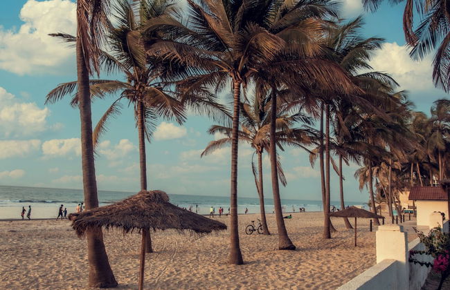 Bungalow Beach Hotel - Foto 1