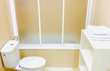 Precioso apartamento cerca del mar con wifi, piscina y parking - Photo 8